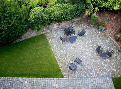 アウグスト ザ ボーディングハウス