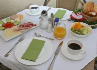 Stadthotel Herzog Ludwig - breakfast