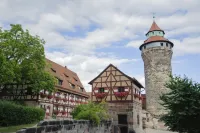 Park Plaza Nuremberg Отели рядом с достопримечательностью «Hans Sachs Platz and Hans Sachs Denkmal»