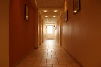 Hotel Grand Tour Отели в г. Весселинг