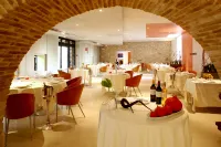 Château de Salettes Hotels in Gaillac