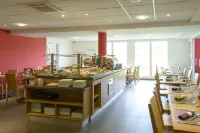 Brit Hotel Reims Croix Blandin Hotels in Reims
