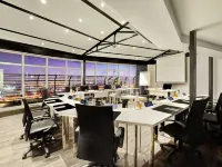 The Parktonian All - Suite Hotel Hotels near Joubert Park