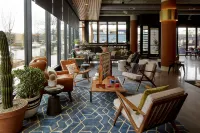 Moxy Denver Cherry Creek - Mountain view