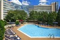 Sheraton Imperial Hotel Raleigh-Durham Airport at Research Triangle Park - Kolam Renang