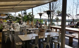 Tradewinds Hotel and Suites Fremantle