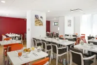 รีซิดโฮม ปารีส โรซา พาร์คส์ - ห้องครัว
