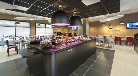 ibis Lyon Sud Oullins Отели в г. Уллен