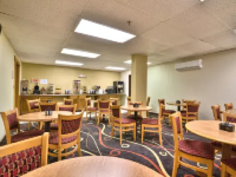 Katahdin Inn & Suites Hotels in Millinocket