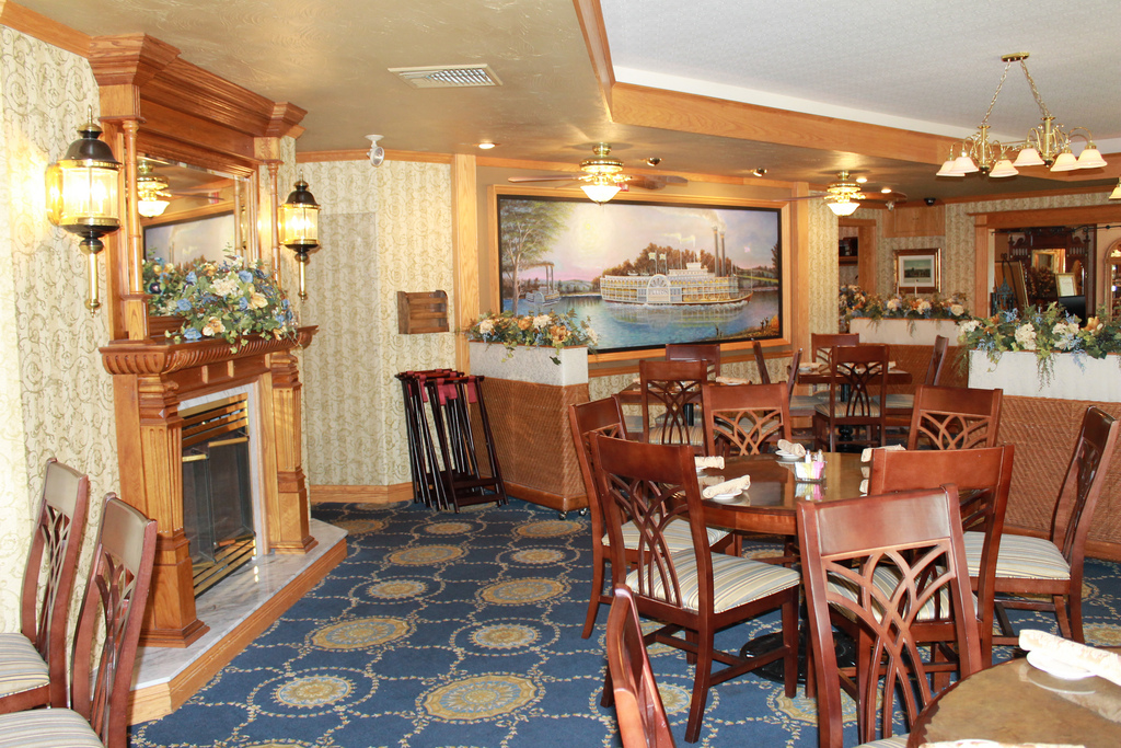 Fulton Steamboat Inn