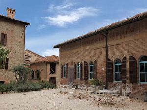 Antico Borgo Di Tabiano Castello ホテル