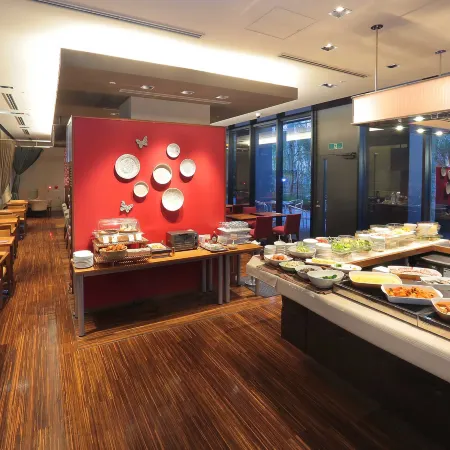 Hotel Gracery Tokyo Tamachi Отели рядом с достопримечательностью «Комплекс горячих источников «Оэдо Онсэн Моногатари»»