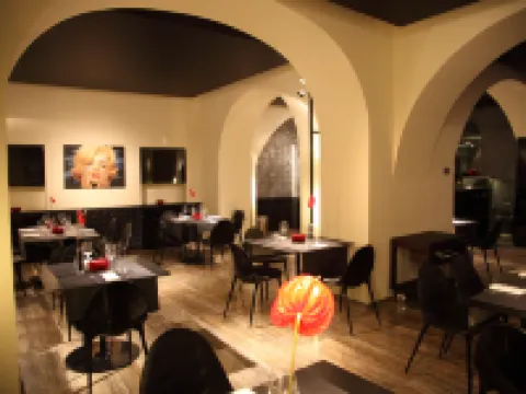 羅瑪諾豪斯酒店 卡塔尼亞省酒店