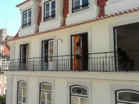 Vistas de Lisboa Hostel Hotels near São Jorge Castle