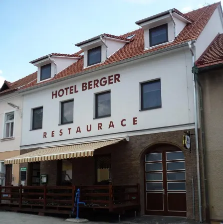 Hotel Berger Отели в г. Йиндржихув-Градец