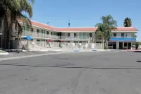 Motel 6 Bakersfield, CA - Convention Center Hotels in Kern County