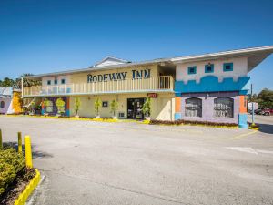 Main Gate Kissimmee Hotel