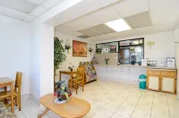 Circle City Inn Hotels in Corona
