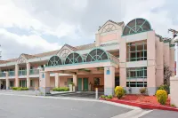 Atherton Park Inn and Suites Hotels in Atherton