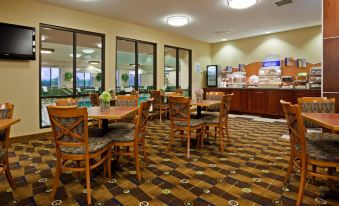 Holiday Inn Express Sheboygan-Kohler (I-43)