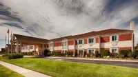 Days Inn & Suites by Wyndham Roseville/Detroit Area Отели в г. Розвилл