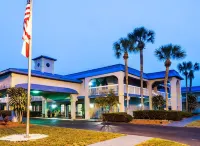 La Quinta Inn by Wyndham Tampa Bay Pinellas Park Clearwater Các khách sạn gần Target