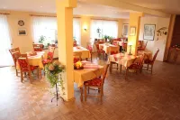 Pension Tüxen Hotel a Damp