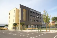 Park Wilson Airport Hotels near Stade Michel Bendichou