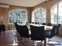 Logis Hôtel le Manoir & Lounge Hotels in Bonnieux