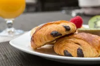 Hôtel Aux Vieux Remparts - breakfast