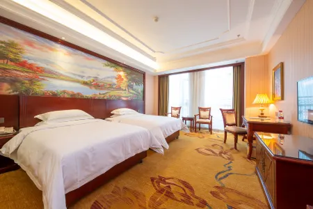 Vienna International Hotel (Huai'an Municipal Government Hexia Ancient Town)
