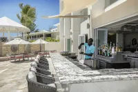 Sea Breeze Beach House All Inclusive by Ocean Hotels - bar