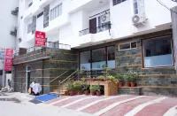 Hotel Holiday Home ジャイプルのホテル
