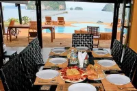 Tha Lane Bay Villas Hotels in Ao Luek