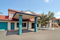 Academy at Botany Motor Inn Hotel di Beachlands