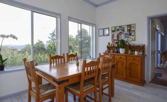 Ninderry Manor Luxury Retreat - Housity