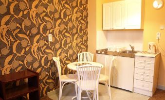 Cracow Old Town Guest House - Housity