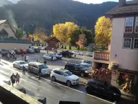 Hotel Leavenworth - Mountain view