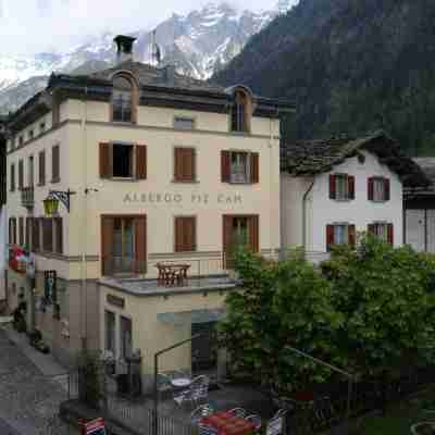 Albergo Piz Cam Hotel Exterior