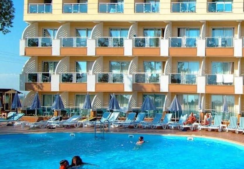 Aperion Beach Hotel