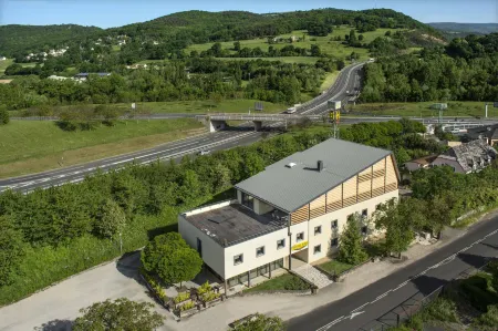 Hotel Eco - A75 Отели в г. Сен Женье Д'ол Э д'Обрак