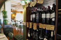 Hotel Maximilian - bar