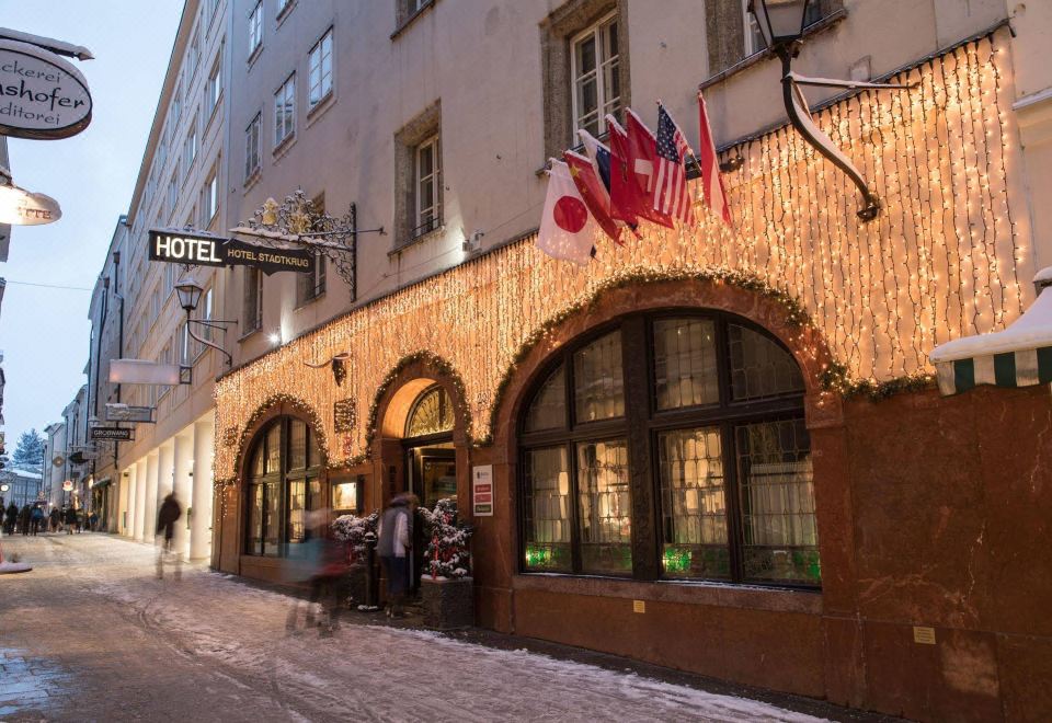 Altstadt Hotel Stadtkrug - Housity