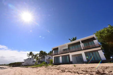 Cormorant Beach House Отели в г. Исабела