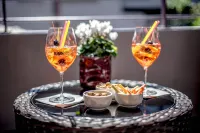 Uve Rooms & Wine Bar Hotels in La Morra