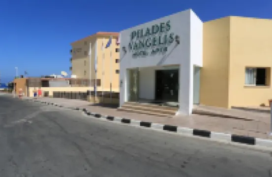 Vangelis Hotel & Suites