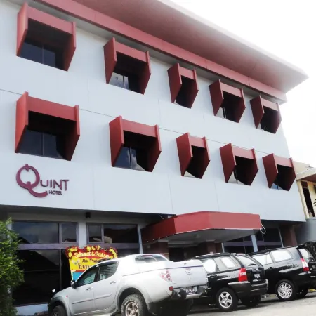 Cozzy Quint Hotel