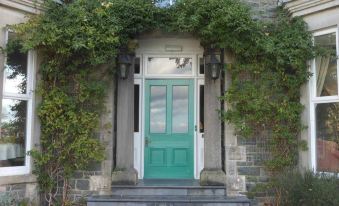 Hotel Ael Y Bryn - Housity
