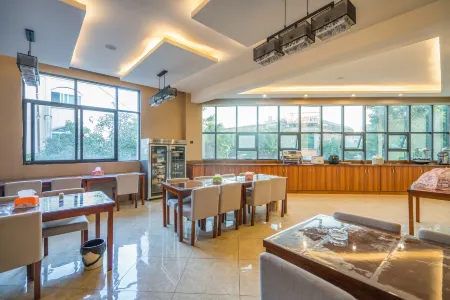 Hai Lan Hotel Отели рядом с достопримечательностью «Mifengyan Viewing Point»