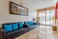 Gujing Junlai Hotel (Feidong Pazhou Central Plaza Hui Mall)